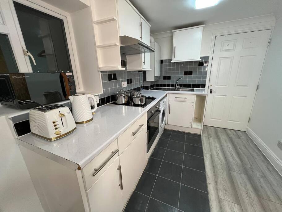 Apartament Modern & Stylish Haven In Heart Of Londyn Zewnętrze zdjęcie
