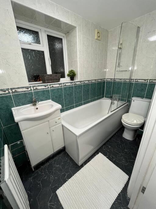 Apartament Modern & Stylish Haven In Heart Of Londyn Zewnętrze zdjęcie
